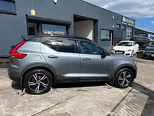 Used 2019 Volvo XC40 R-Design Grey - Interior and Exterior details 3