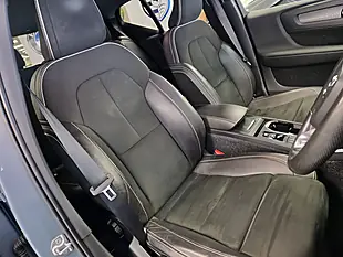 Used 2019 Volvo XC40 R-Design Grey - Interior and Exterior details 13