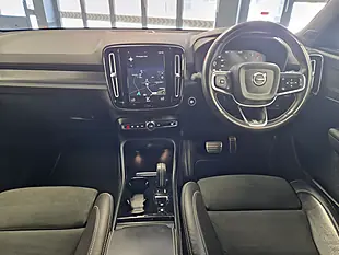 Used 2019 Volvo XC40 R-Design Grey - Interior and Exterior details 18