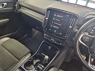 Used 2019 Volvo XC40 R-Design Grey - Interior and Exterior details 19