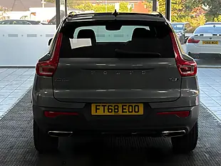 Used 2019 Volvo XC40 R-Design Grey - Interior and Exterior details 10