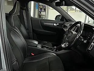 Used 2019 Volvo XC40 R-Design Grey - Interior and Exterior details 15