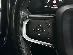 Used 2019 Volvo XC40 R-Design Grey - Interior and Exterior details 16