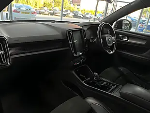 Used 2019 Volvo XC40 R-Design Grey - Interior and Exterior details 19