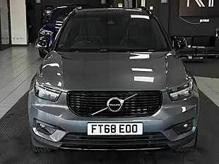 Used 2019 Volvo XC40 R-Design Grey - Interior and Exterior details 4