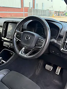 Used 2019 Volvo Xc40 R-Design Grey - Interior and Exterior details 10