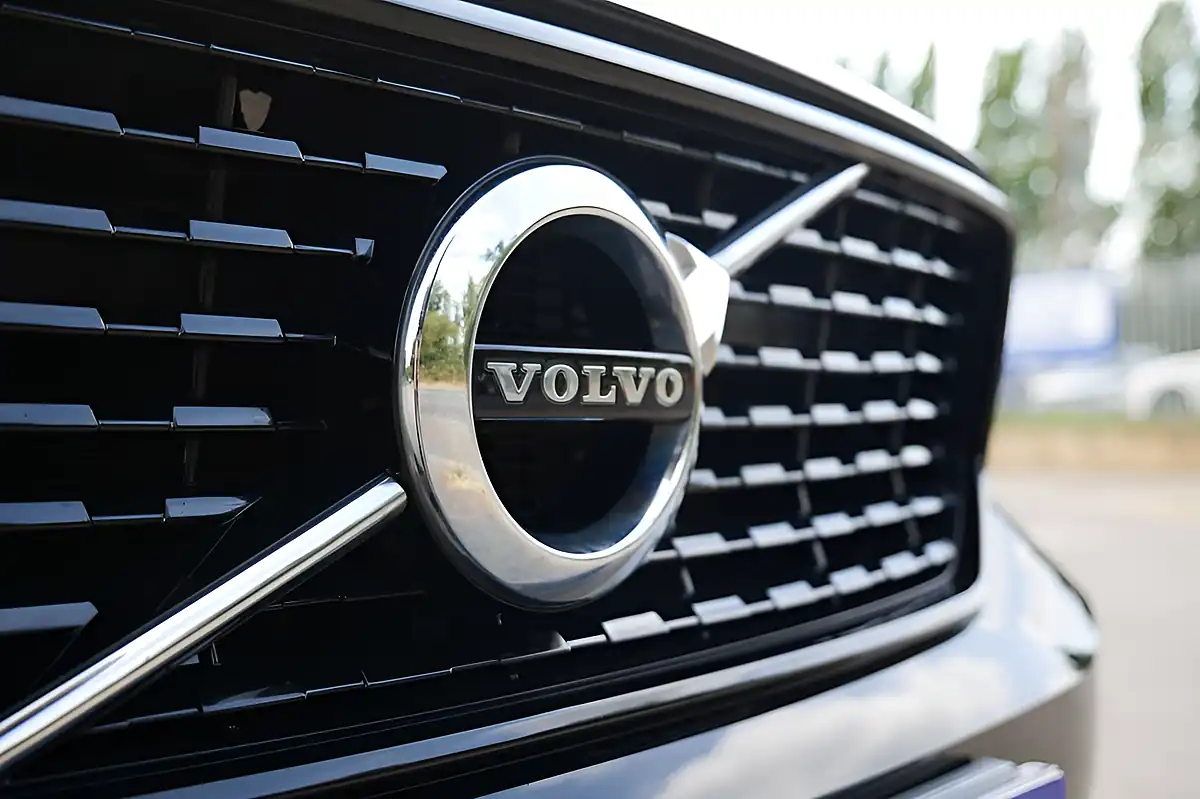 Used 2019 Volvo XC40 R-Design Pro Black - Interior and Exterior details 15