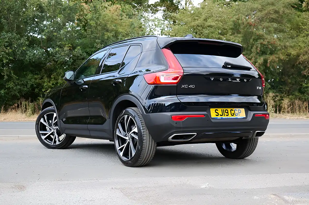 Used 2019 Volvo XC40 R-Design Pro Black - Interior and Exterior details 2