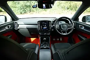 Used 2019 Volvo XC40 R-Design Pro Black - Interior and Exterior details 3