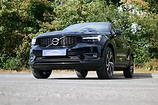 Used 2019 Volvo XC40 R-Design Pro Black - Interior and Exterior details 6