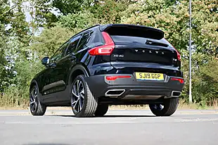 Used 2019 Volvo XC40 R-Design Pro Black - Interior and Exterior details 7