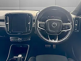 Used 2019 Volvo XC40 R-Design Pro Black - Interior and Exterior details 10