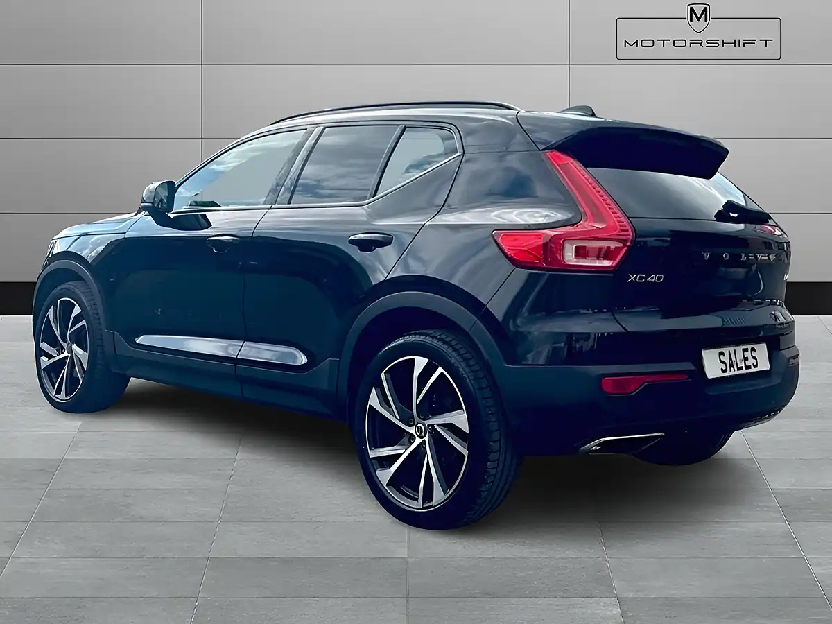 Used 2019 Volvo XC40 R-Design Pro Black - Interior and Exterior details 9