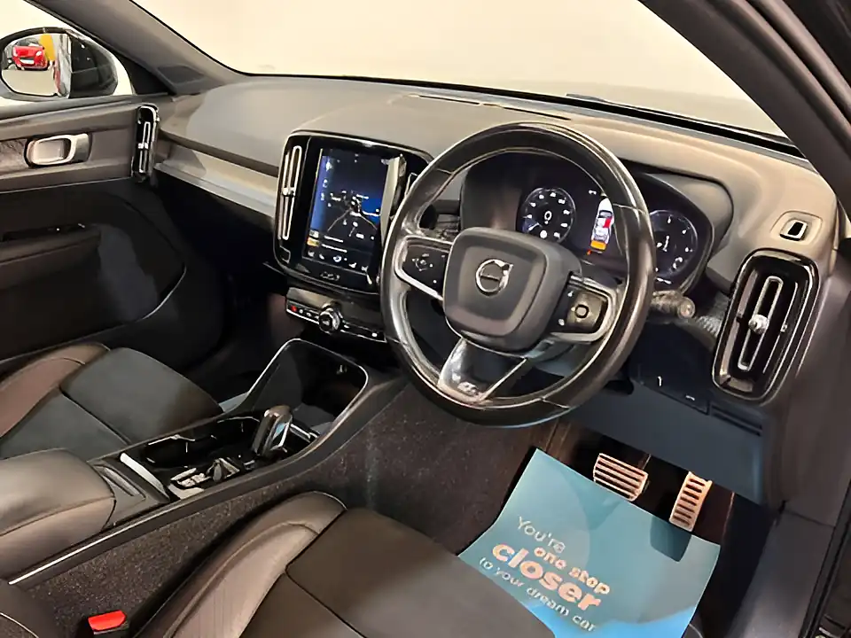 Used 2019 Volvo XC40 R-Design Pro Black Stone - Interior and Exterior details 12