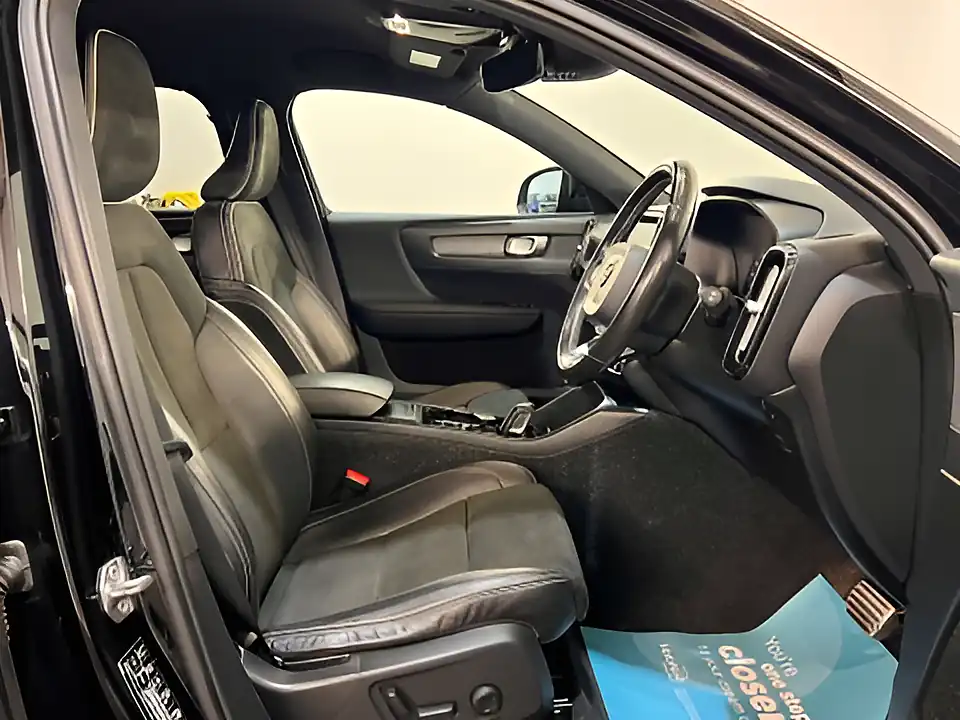 Used 2019 Volvo XC40 R-Design Pro Black Stone - Interior and Exterior details 13