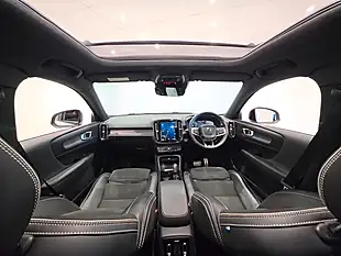 Used 2019 Volvo XC40 R-Design Pro Silver - Interior and Exterior details 17