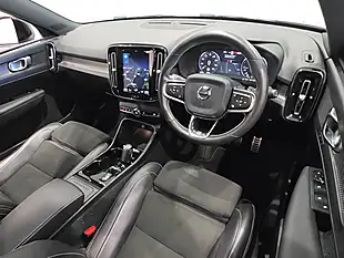 Used 2019 Volvo XC40 R-Design Pro Silver - Interior and Exterior details 18