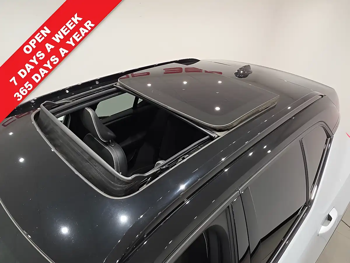 Used 2019 Volvo XC40 R-Design Pro Silver - Interior and Exterior details 2