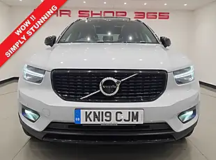 Used 2019 Volvo XC40 R-Design Pro Silver - Interior and Exterior details 3