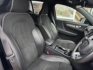 Used 2019 Volvo XC40 R-Design Pro Silver - Interior and Exterior details 13