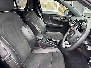 Used 2019 Volvo XC40 R-Design Pro Silver - Interior and Exterior details 17
