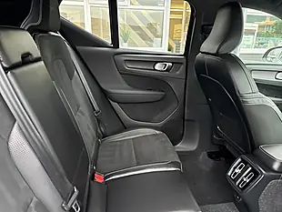 Used 2019 Volvo XC40 R-Design Pro Silver - Interior and Exterior details 18