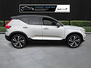 Used 2019 Volvo XC40 R-Design Pro Silver - Interior and Exterior details 4