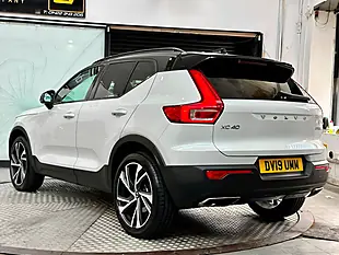 Used 2019 Volvo XC40 R-Design Pro White - Interior and Exterior details 5