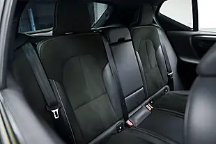 Used 2019 Volvo XC40 R-Design Red - Interior and Exterior details 10