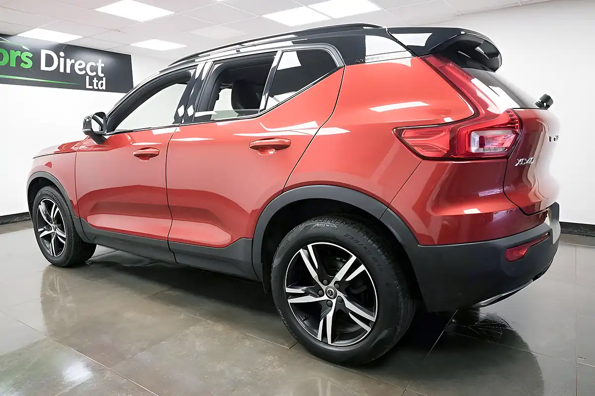 Used 2019 Volvo XC40 R-Design Red - Interior and Exterior details 2