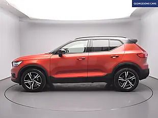 Used 2019 Volvo XC40 R-Design Red - Interior and Exterior details 3