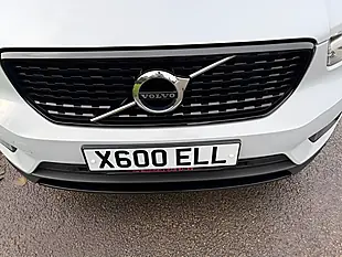 Used 2019 Volvo XC40 R-Design Silver - Interior and Exterior details 19
