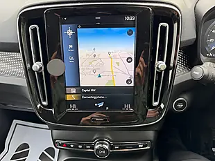 Used 2019 Volvo XC40 R-Design Silver - Interior and Exterior details 8