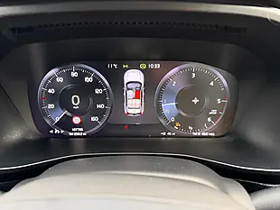 Used 2019 Volvo XC40 R-Design Silver - Interior and Exterior details 9
