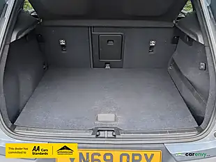 Used 2019 Volvo XC40 R-Design Thunder Grey - Interior and Exterior details 20