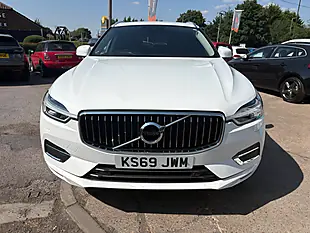 Used 2019 Volvo XC60 Inscription Ice White - Interior and Exterior details 3
