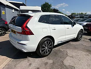 Used 2019 Volvo XC60 Inscription Ice White - Interior and Exterior details 5