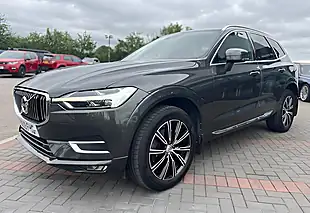 Used 2019 Volvo XC60 Inscription Pine Grey Metallic - Interior and Exterior details 10