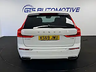 Used 2019 Volvo XC60 Inscription Pro Ice White - Interior and Exterior details 11