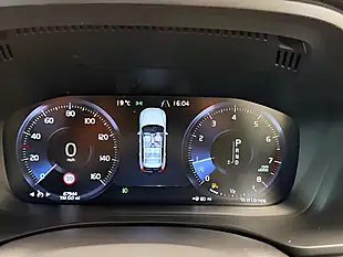 Used 2019 Volvo XC60 Inscription Pro Ice White - Interior and Exterior details 13
