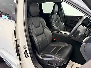 Used 2019 Volvo XC60 Inscription Pro Ice White - Interior and Exterior details 3