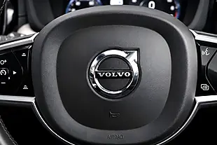 Used 2019 Volvo XC60 Inscription Pro Ice White - Interior and Exterior details 20