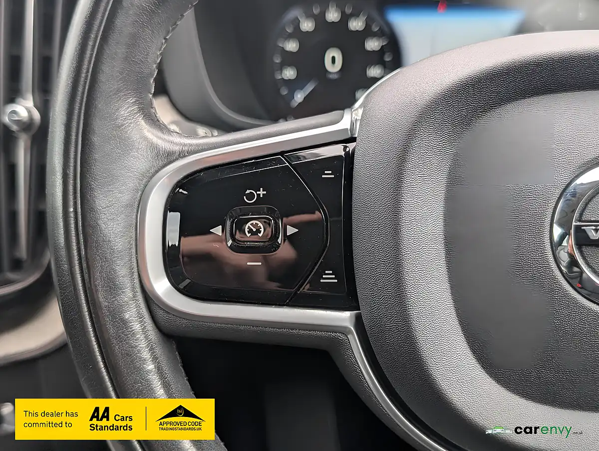 Used 2019 Volvo XC60 Inscription Pro Onyx Black - Interior and Exterior details 12