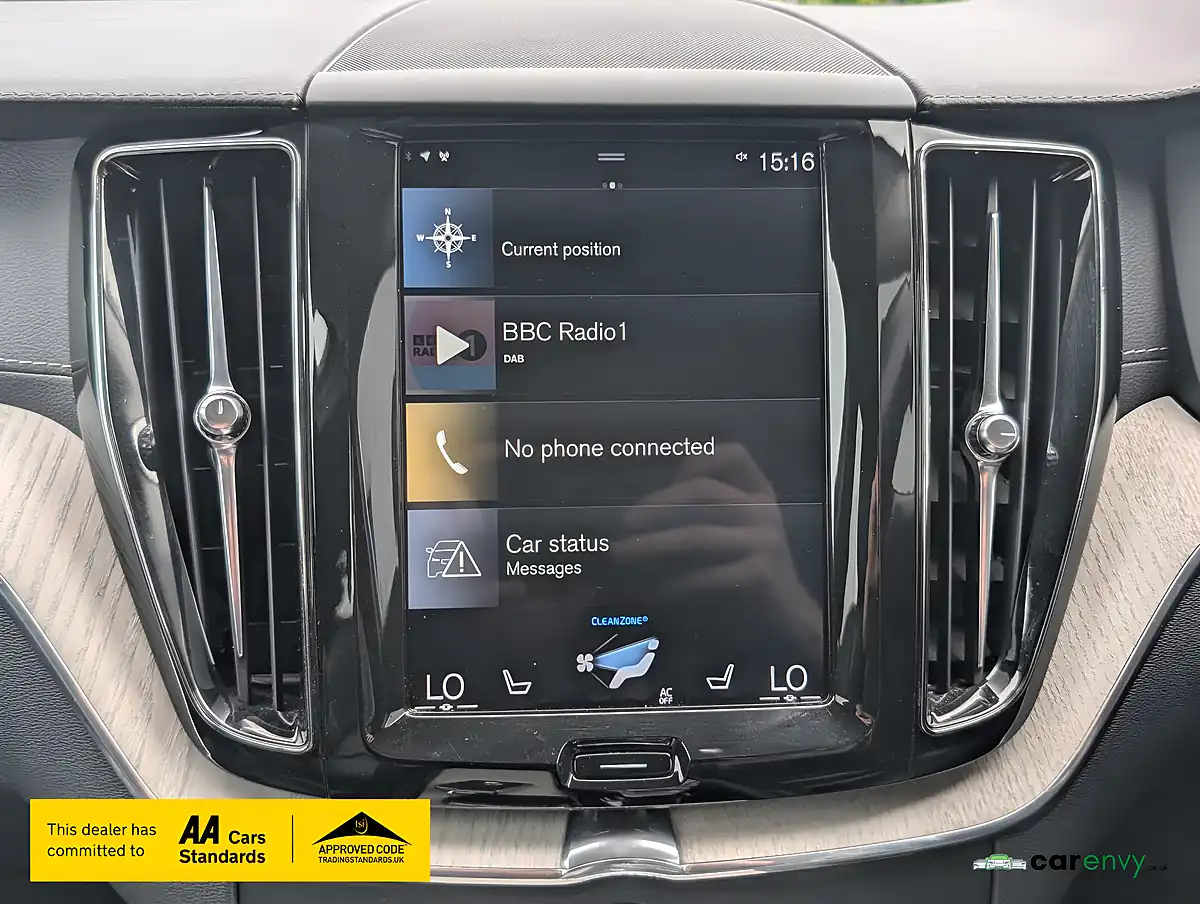 Used 2019 Volvo XC60 Inscription Pro Onyx Black - Interior and Exterior details 17