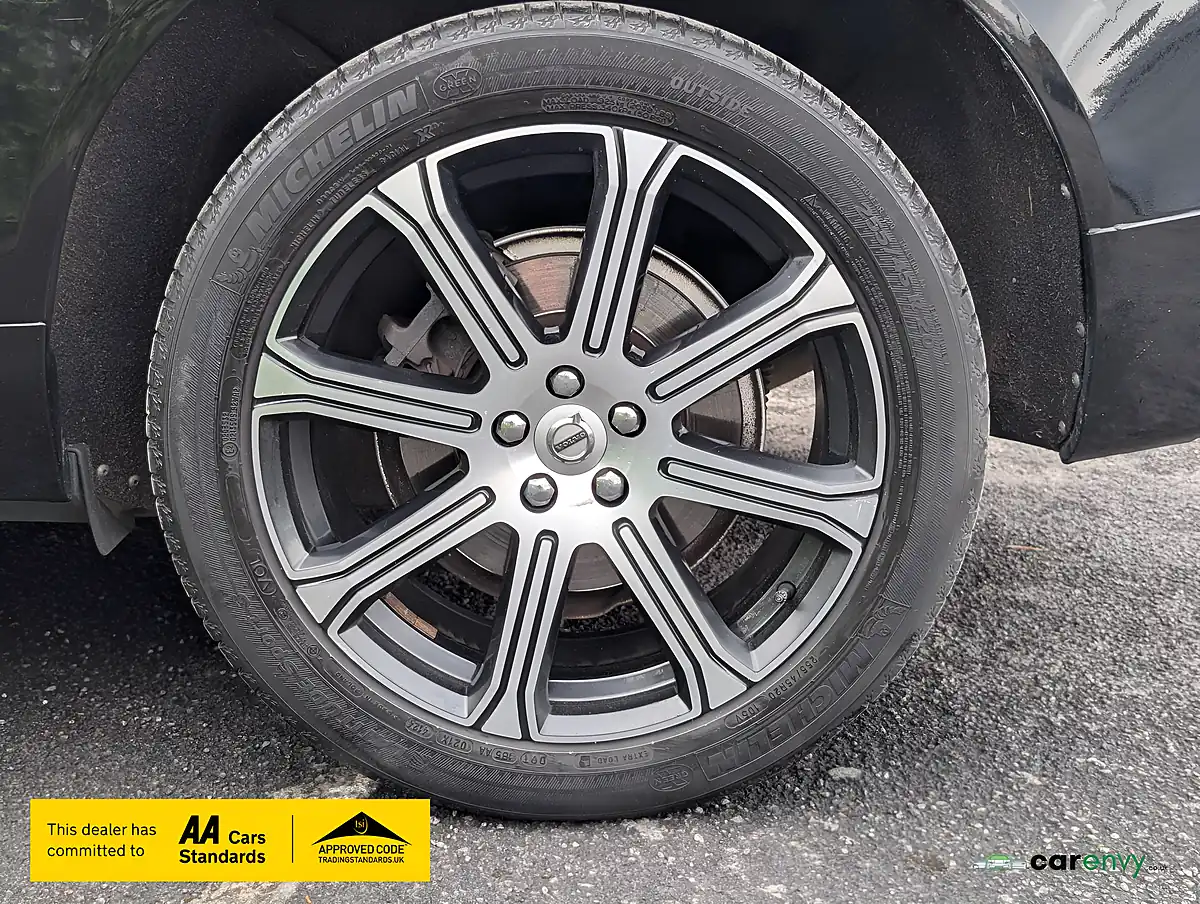 Used 2019 Volvo XC60 Inscription Pro Onyx Black - Interior and Exterior details 20