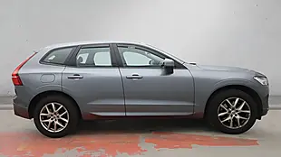 Used 2019 Volvo Xc60 Momentum Grey - Interior and Exterior details 5