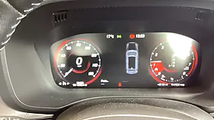 Used 2019 Volvo Xc60 Momentum Grey - Interior and Exterior details 9