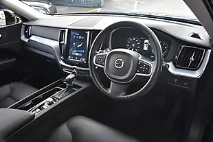 Used 2019 Volvo XC60 Momentum Onyx Black - Interior and Exterior details 10