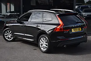 Used 2019 Volvo XC60 Momentum Onyx Black - Interior and Exterior details 2