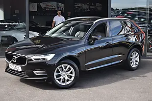 Used 2019 Volvo XC60 Momentum Onyx Black - Interior and Exterior details 4